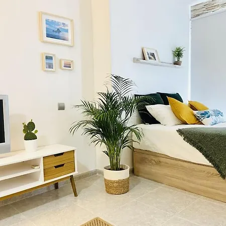 Alterhome Luminoso Estudio Con Piscina Y Maravillosas Vistas